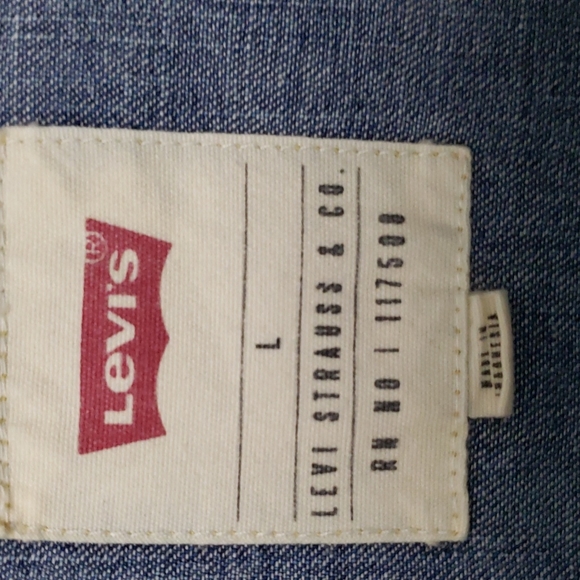 Levi's cropped denim shirt - Picture 8 of 16